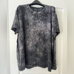 Lululemon All Yours tee, size 20